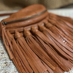 🤎🤎Day & Mood Brown 100% Leather Fringe Sling Bag🤎🤎